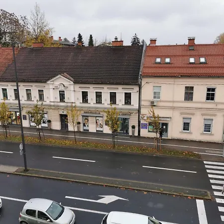 Trzaska With Free Parking Apartment