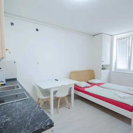 Trzaska With Free Parking *