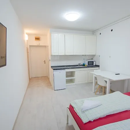 아파트 Trzaska With Free Parking