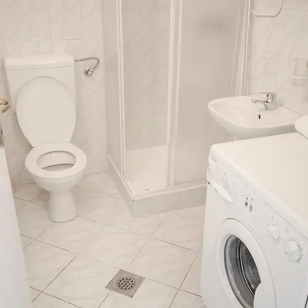 Trzaska With Free Parking 류블랴나